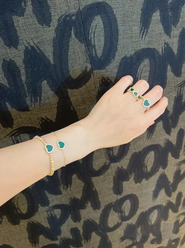 Van Cleef & Arpels Sweet Alhambra Bague Cœur Malachite et Diamant 2