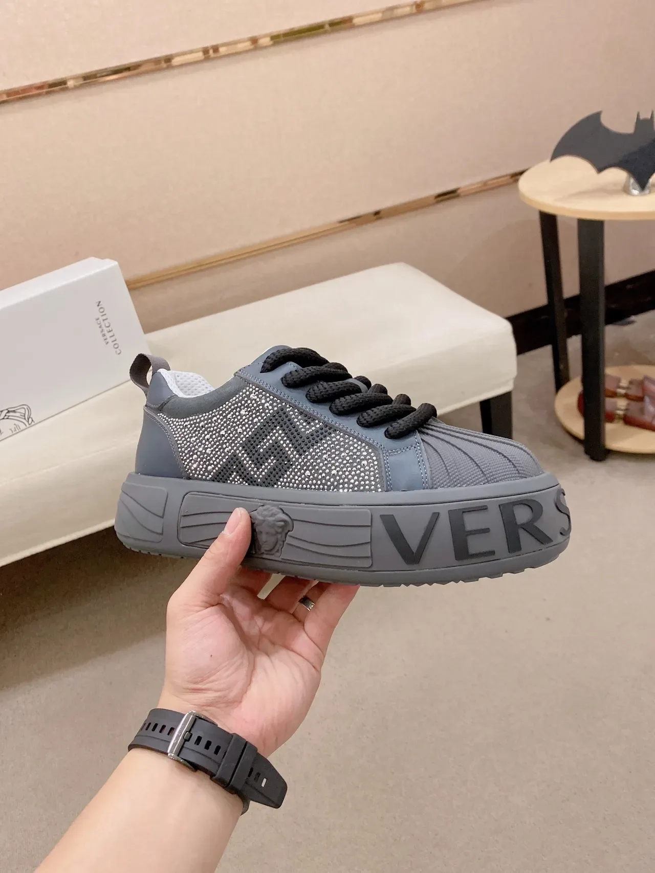 Versace Ace Gris orné de cristaux plateforme lifestyle sneakers 4