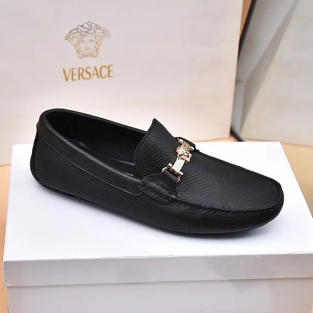 Versace কালো সোনার দানাযুক্ত চামড়া মেডুসা ঘোড়ার বিন বাকল লোফার 5