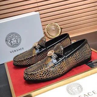 Versace Marrom Preto com estampado de escama de serpente na parte superior, borda de couro patentado, mocassim