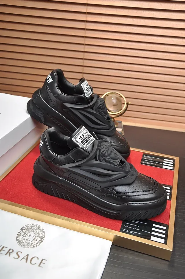 Versace Chain Reaction Baskets Lifestyle Noir Sans Lacets 5