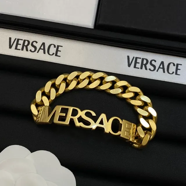 Versace Chain Reaction Logo Plaque Curb Chain ब्रेसलेट 3