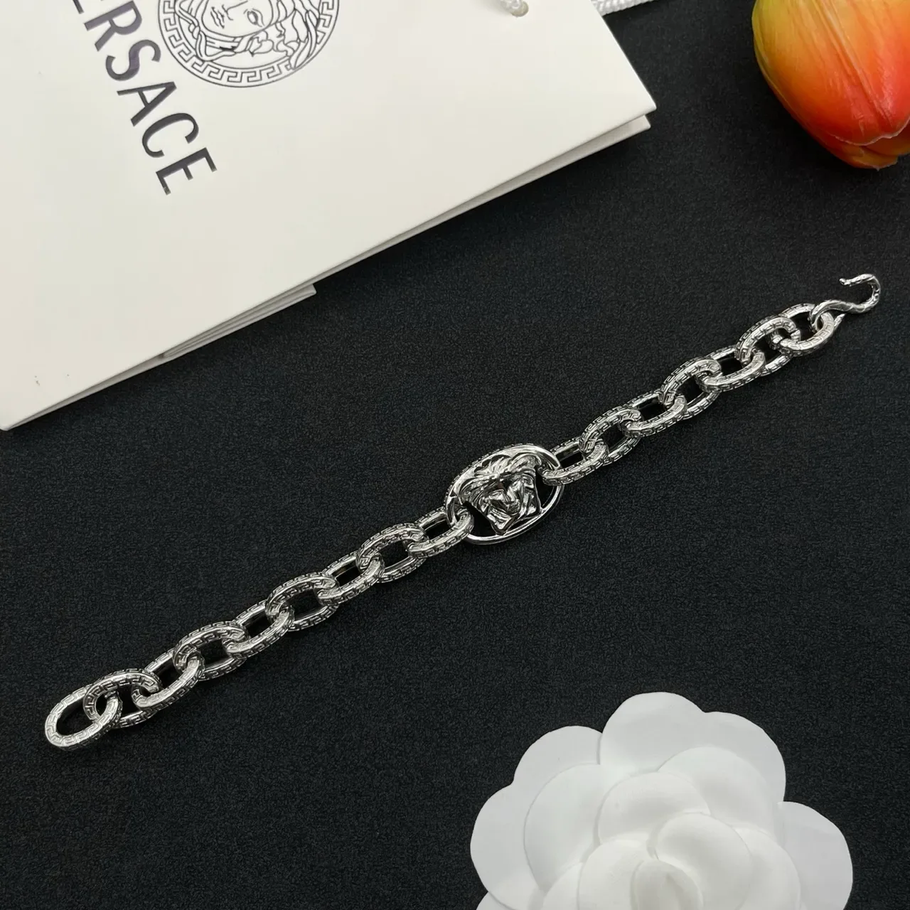 Versace Chain Reaction Medusa Head चांदी की जंजीर कंगन 7