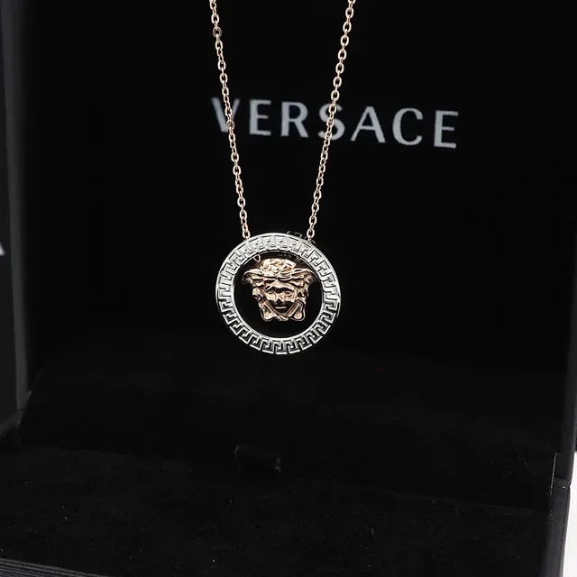 Versace Greca Odissea cabeza de Medusa collar en tono dorado 5