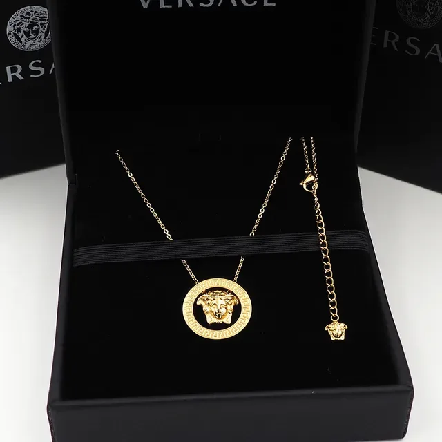 Versace Greca Odissea cabeza de Medusa collar en tono dorado 8