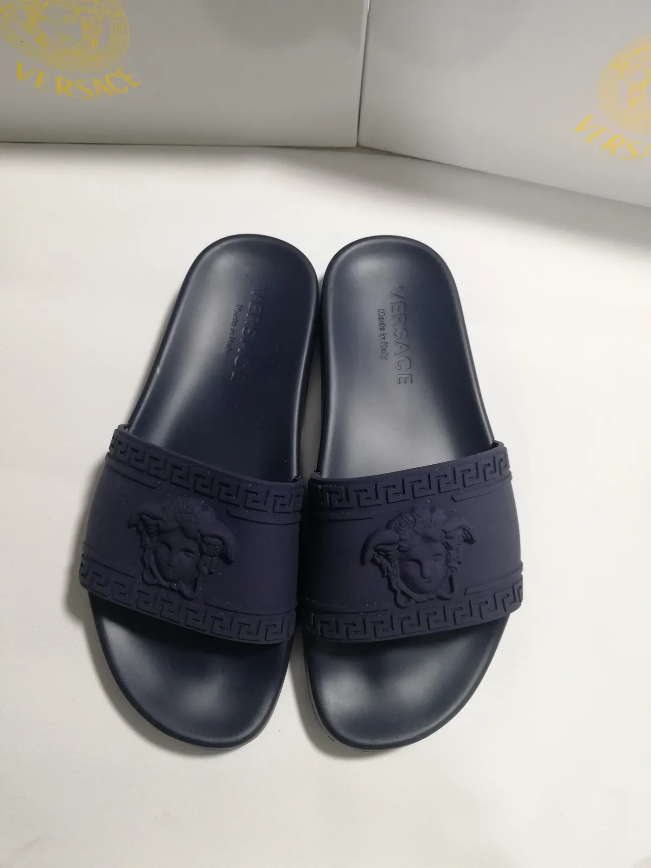 Versace Greca Odissea Navy Blue মোল্ডেড রাবার চপ্পল 5
