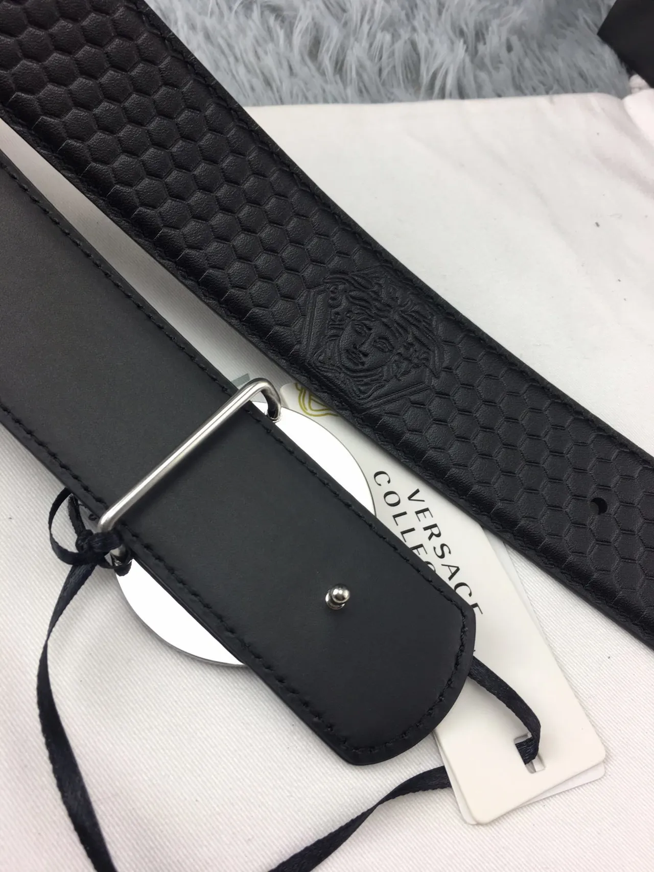 Versace Medusa Belt কালো ছয়কোণ দবিত চামড়ার পট্টি 3