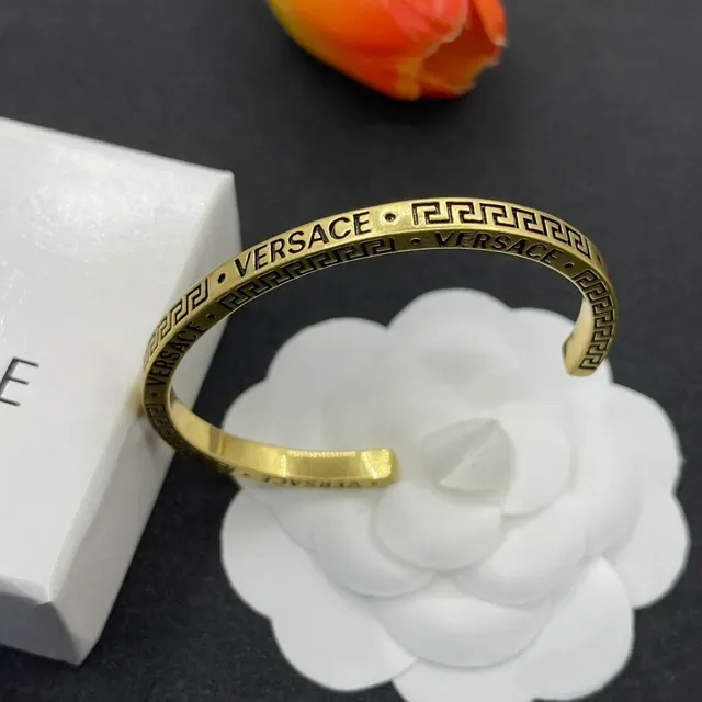Versace Odissea उकेरा हुआ Greca कुंजी कफ ब्रेसलेट 4