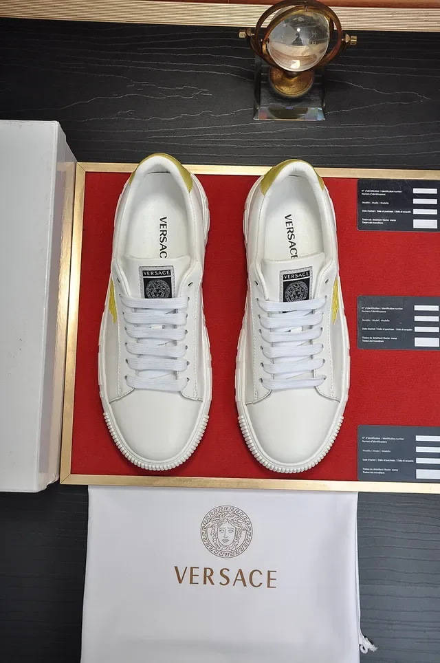Versace White Gold tênis lifestyle low top sola plataforma 9