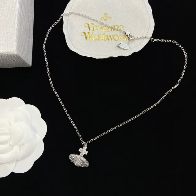 Vivienne Westwood Classic Orb Colgante con cristales pavé 7