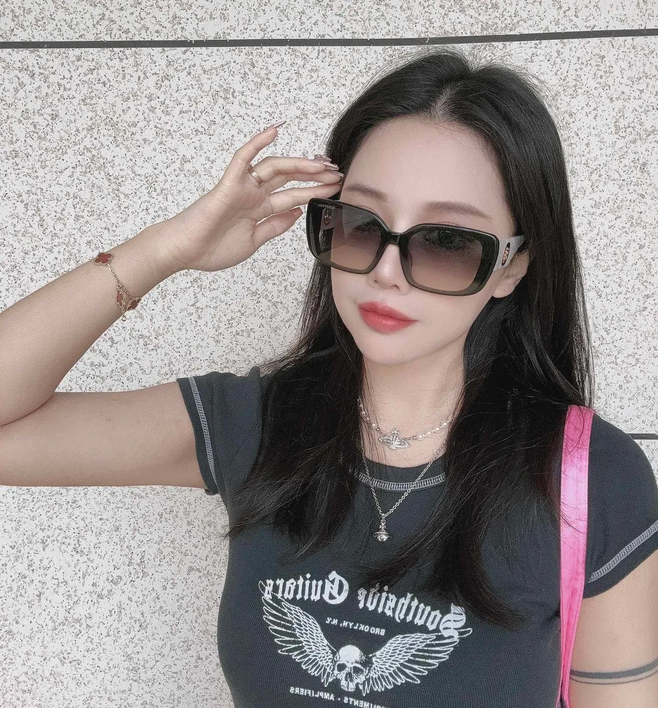 Vivienne Westwood Camiseta Gráfica Crânio Alado Preta 8