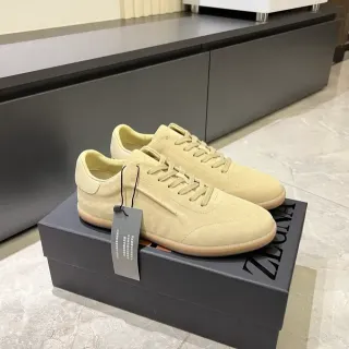 Zegna बेज ब्राउन स्यूड अपर गम सोल लाइफस्टाइल स्नीकर