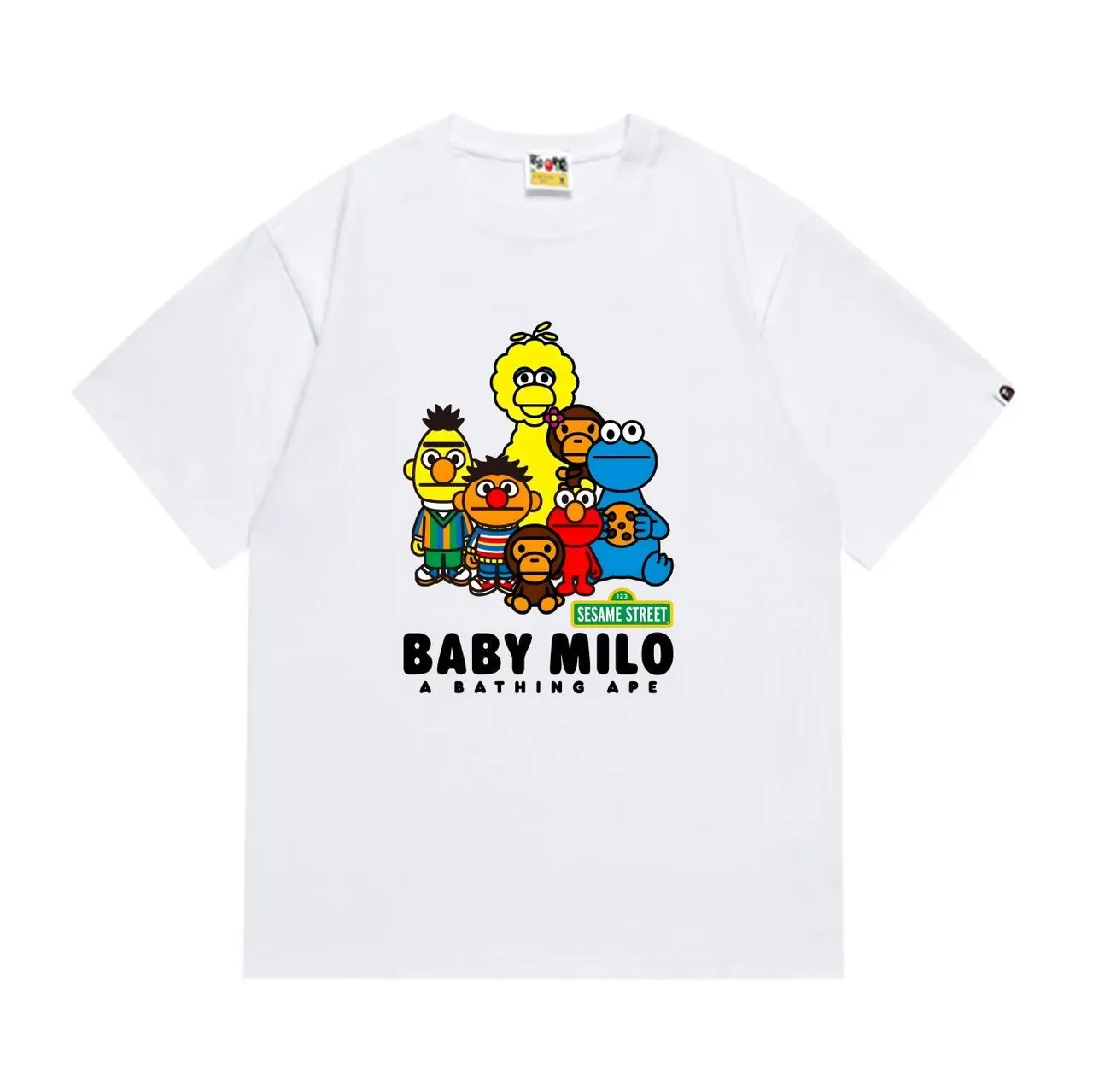 Camiseta negra A Bathing Ape Baby Milo colaboración Sesame Street 3