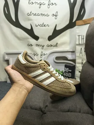 Adidas Beige White Mesh-Suede Hybrid Upper Three-Stripe Side Panel Lifestyle Sneakers 6