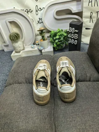 Adidas Beige White Mesh-Suede Hybrid Upper Three-Stripe Side Panel Lifestyle Sneakers 8