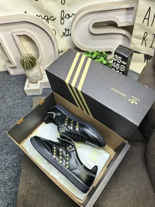 Adidas Black Gold Leather Upper Studded Grommets Lifestyle Sneakers 3