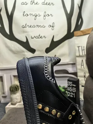 Adidas Black Gold Leather Upper Studded Grommets Lifestyle Sneakers 4