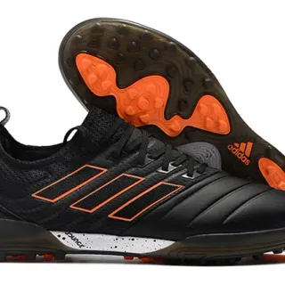 Adidas Sapatos de futebol Turf com upper de knit e sintético em preto e laranja 3 listras