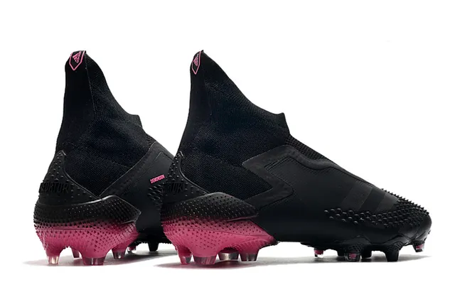 Adidas Chaussures de football Noir Rose avec coupe haute, collet d'ajustement chaussette, pods d'adhérence texturisés à l'avant-pied, surface ferme 7