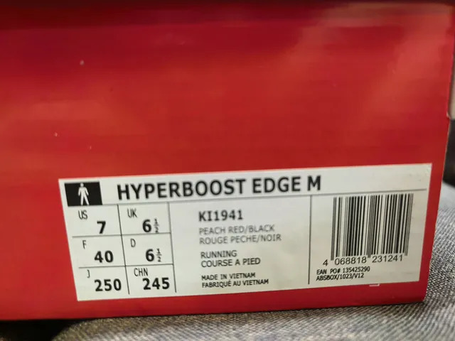 Adidas Black Red Knit Upper Sculpted Boost-Style Midsole Running Shoes 2