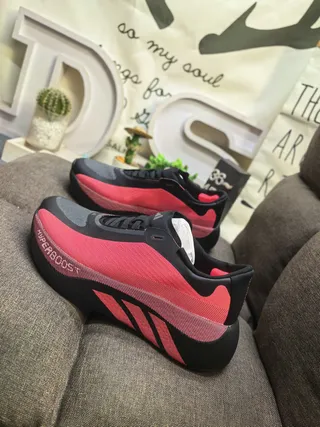 Adidas Black Red Knit Upper Sculpted Boost-Style Midsole Running Shoes 7
