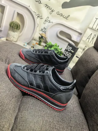 Adidas 黑色红色低帮麂皮-合成鞋面生活方式运动鞋 7
