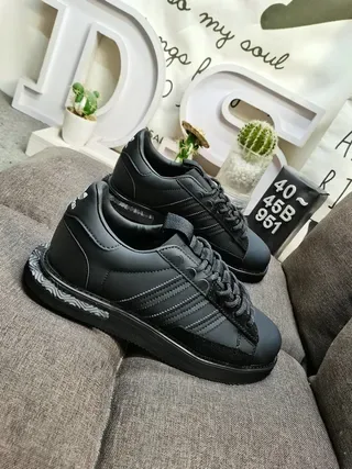 Adidas কালো সাদা লো-টপ চামড়া মতো উপর লাইফস্টাইল স্নিকার 9