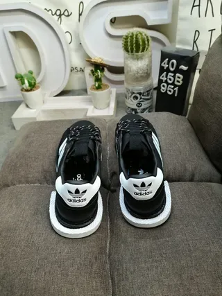 Adidas কালো সাদা লো-টপ চামড়া মতো উপর লাইফস্টাইল স্নিকার 18