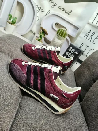 Adidas حذاء رياضي برغندي أسود low-top نسيج علوي نمط حياة 7
