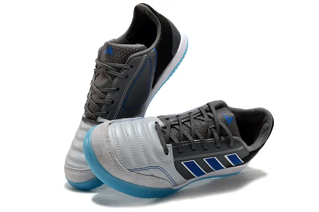 Adidas Copa Black Blue Low-Cut Silhouette Couro sintético e malha superior Sapatos de futebol indoor 7