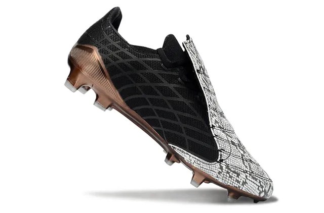 Adidas F50 Negro Marrón Botín de corte bajo Parte superior Textura de malla geométrica Suelo firme Zapatos de fútbol 2