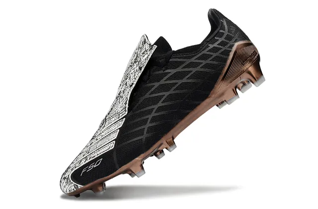 Adidas F50 Negro Marrón Botín de corte bajo Parte superior Textura de malla geométrica Suelo firme Zapatos de fútbol 3