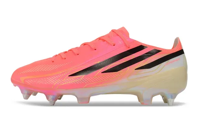 Adidas F50 Hyperfast Sapatos de futebol rosa e preto para solo firme 7