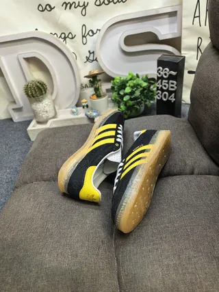 Adidas Gazelle أحذية رياضية أسود وأصفر بنمط حياة 6