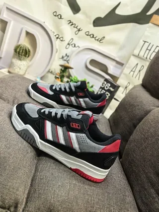 Adidas رمادي أسود Low-Top Mesh-Suede Hybrid Lifestyle Sneakers 7