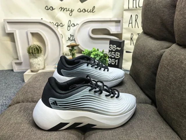 Adidas Multicolor Wave-Patterned Upper Gradient Color Blocking Lifestyle Sneakers 21