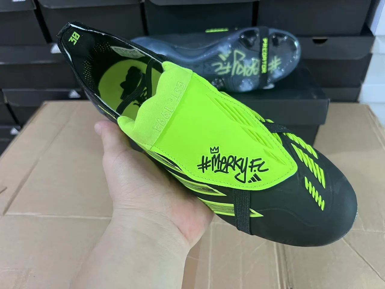 Adidas Predator Noir et Vert Néon Chaussures de Football pour Sol Ferme 11