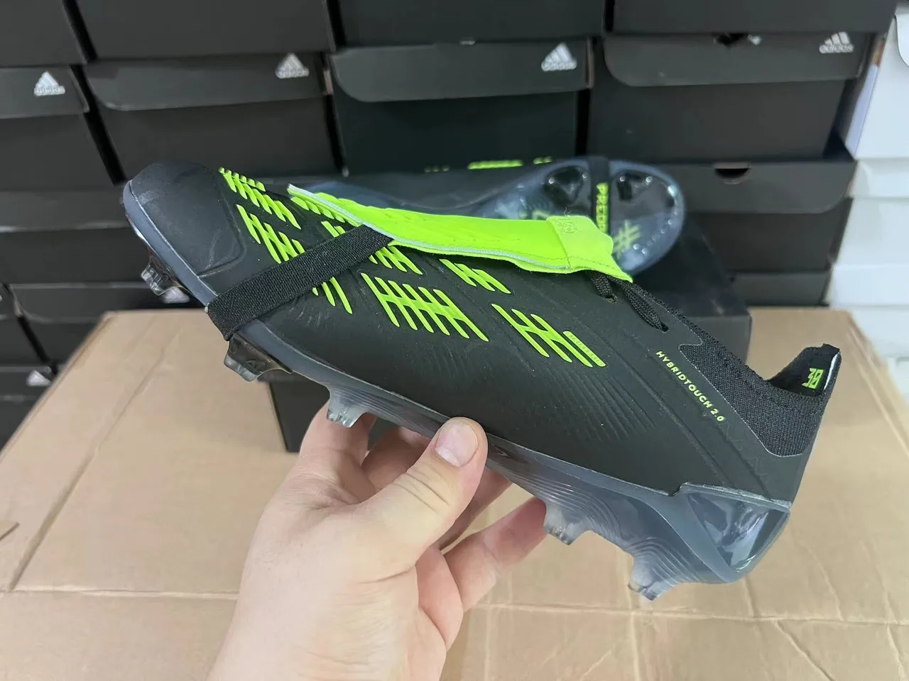 Adidas Predator Noir et Vert Néon Chaussures de Football pour Sol Ferme 12