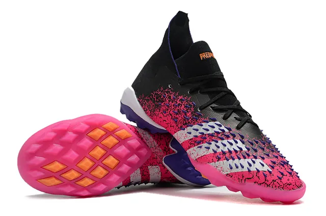 Adidas Predator Pink Black Textured Speckled Upper Triangular Forefoot Studs Turf Soccer Shoes 4