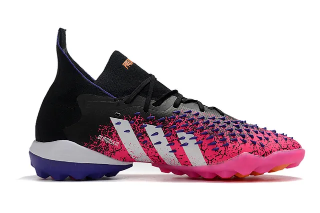 Adidas Predator Pink Black Textured Speckled Upper Triangular Forefoot Studs Turf Soccer Shoes 7