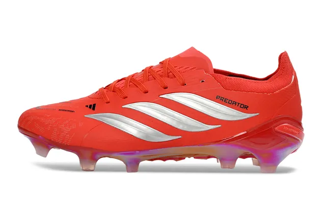 Adidas Predator लाल चांदी कम-कट लेस-अप बूट इरिडेसेंट पारदर्शी सोल फर्म-ग्राउंड फुटबॉल जूते 7