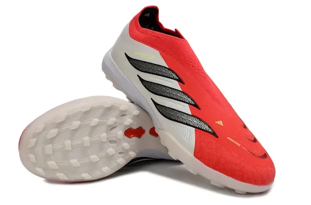 أحذية كرة القدم Adidas Predator أحمر أبيض بدون لاسيه ساك فت أبير تكستشرد सिलفر ثلاث شريط أوفرليه تيرف 13