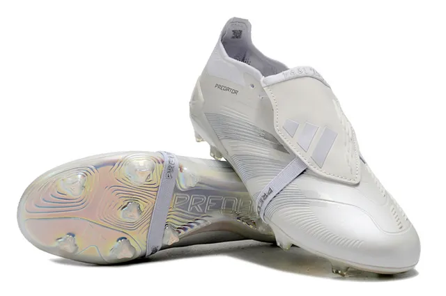 Adidas Predator Blanc Transparente Sans Lacets Fermeture de Bride Iridescent Semelle Holographique Plaque de Suela Sol Firm-Ground Chaussures de Football 3