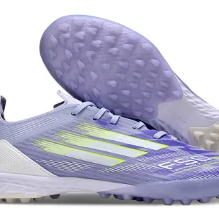 Adidas أحذية كرة القدم بنفسجي أبيض منخفضة القطعة محبوكة العلوي مسامير مخروطية للعشب الاصطناعي