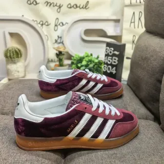 Adidas Samba OG حذاء رياضي أسلوب حياة بورجوندي مخملي