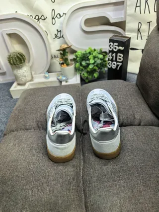 Adidas Samba OG حذاء أسلوب الحياة أزرق فاتح وفضي 8