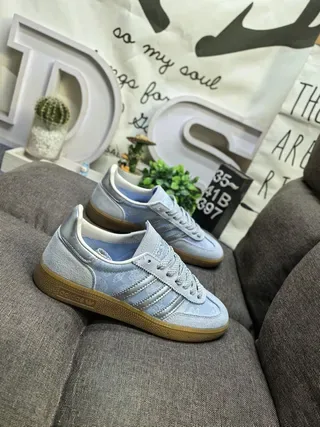 Adidas Samba OG حذاء أسلوب الحياة أزرق فاتح وفضي 9