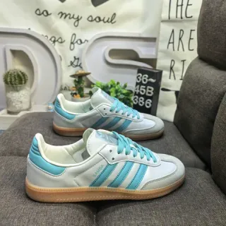 Adidas Samba أبيض وأزرق فاتح سنيكرز ستايل حياة