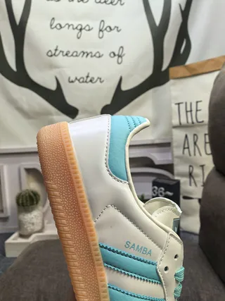 Adidas Samba Blanc et Bleu Clair Chaussures Lifestyle 3