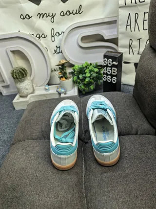 Adidas Samba Blanc et Bleu Clair Chaussures Lifestyle 8